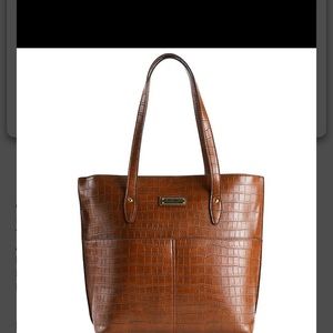London Fog Maille Croco Tote . New. Cognac color.